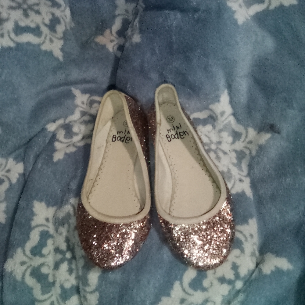 Mini Boden Kids Rose Gold Glitter Ballet Flats - Pink Size 5